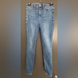 American Eagle High-Rise Skinny Jeans - Medium Wash - Size 4 Regular